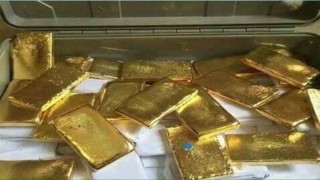 Tk 3cr gold recovered at Dhaka airport; one held