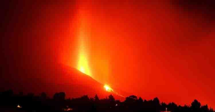 Semeru volcano: death toll rises to 34