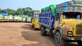 পাটুরিয়া ঘাটে আটকে আছে তিন শতাধিক যান