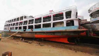 Unfit launches spruced up for Eid trips; Experts worry about safety