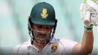 South Africa reach 105-1 at lunch