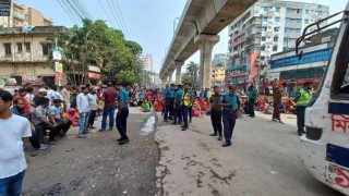 সড়ক ছাড়লেন মিরপুরের পোশাক শ্রমিকরা 