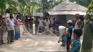 বাগেরহাটে সহায়তার তালিকায় নেই ৬৪১ পরিবার, দুশ্চিন্তায় জেলেরা