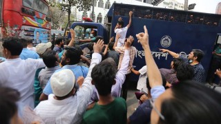 ইশরাককে ছিনিয়ে নিতে প্রিজনভ্যানে হামলার ঘটনায় পুলিশের মামলা