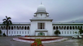 র‌্যাগ ডে’র নামে অশ্লীলতা বন্ধ চেয়ে হাইকোর্টে রিট