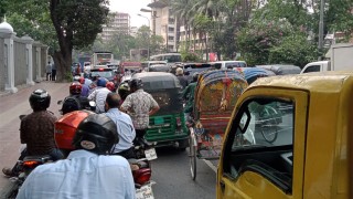 রাজধানীর বিভিন্ন সড়কে সকাল থেকেই তীব্র যানজট