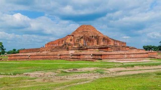 ৪৫০ টাকায় নওগাঁর ৪ ঐতিহাসিক স্থান ভ্রমণ