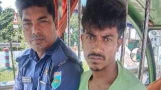 হাসপাতাল থেকে নারীর চেইন চুরি, শিশুর চিৎকারে আটক চোর