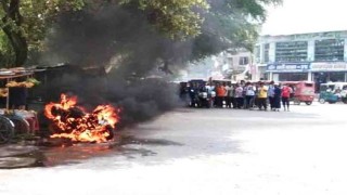 Now biker sets his bike on fire after dispute with cop