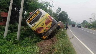 চলন্ত বাসে ডাকাতি ও সংঘবদ্ধ ধর্ষণ, মামলা