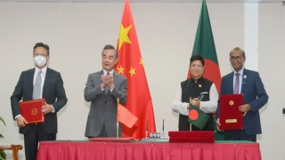 Dhaka-Beijing holds bilateral talks, signs 4 instruments