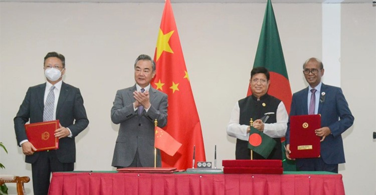 Dhaka-Beijing holds bilateral talks, signs 4 instruments