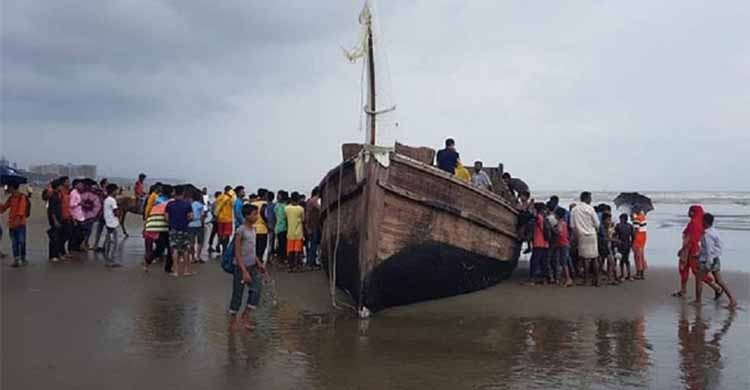 কক্সবাজারে ট্রলার ডুবির ঘটনায় উদ্ধার আরও ৬, নিখোঁজ ৫