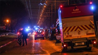 10 dead, including 5 children, in France apartment fire