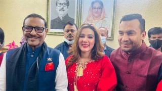 Mahiya Mahi meets with Obaidul Quader