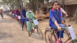 জলবায়ু পরিবর্তনজনিত ক্ষতিপূরণের দাবিতে সাইকেল শোভাযাত্রা