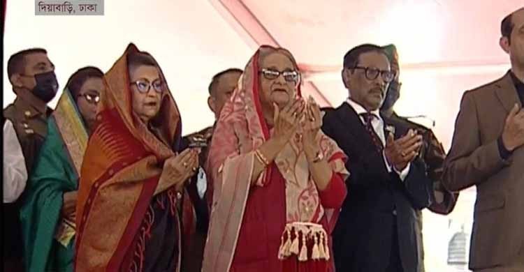 PM opens country's first-ever metro rail service