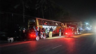 নওগাঁয় ট্রাক ও মোটরসাইকেল সংঘর্ষে নিহত ১