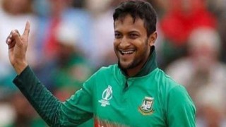 ভালো-মন্দের মিশেলে সাকিবই সেরা