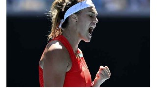 Sabalenka, Halep sweep into last 16