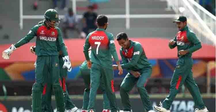 India swat aside Bangladesh to make U19 World Cup semis