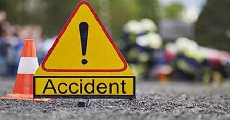 3 of family killed in Jatrabari road crash