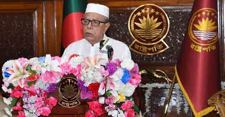 President urges affluent to help poor, flood-hit people relish Eid joy