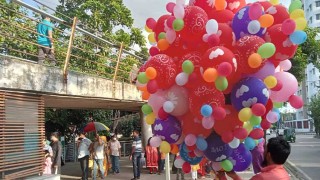 ঈদের দ্বিতীয় দিনে হাতিরঝিলে ভিড়