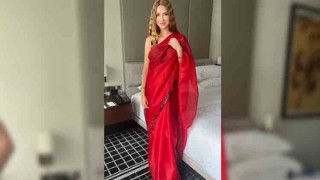 Otilia wear saree in Bengali style