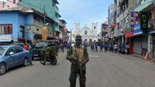 শ্রীলঙ্কায় বিক্ষোভ ঠেকাতে ফের কারফিউ