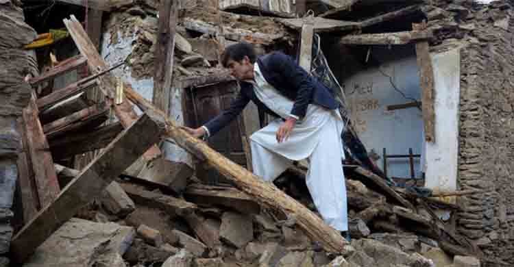 At least 1,000 killed in Afghan quake