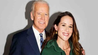 Biden's wife, daughter banned from Russia