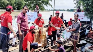 সিলেটের বন্যাদুর্গত এলাকার মানুষের পাশে ‘স্বপ্ন’