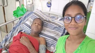 গায়ক আকবর আইসিইউতে