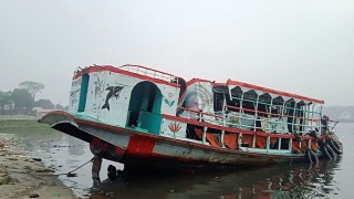 উদ্ধার হলো শীতলক্ষ্যায় ডুবে যাওয়া লঞ্চ