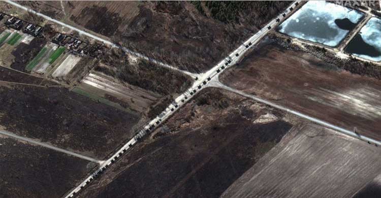 Huge Russian convoy stretches for 40 miles advancing on Kyiv