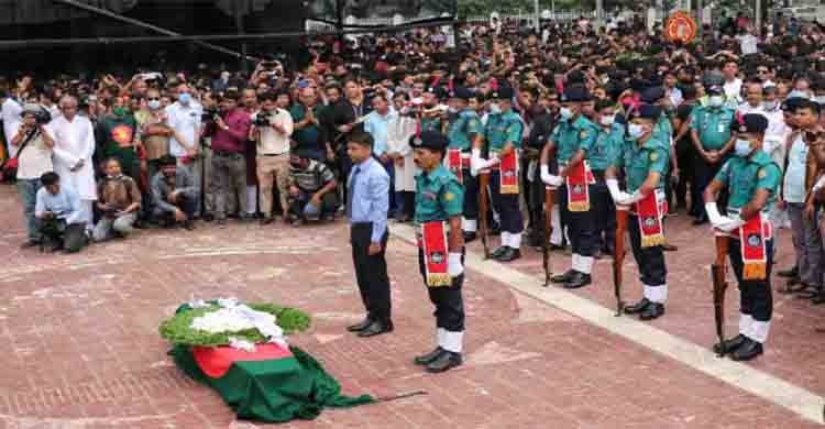 Gaffar Chowdhury laid to rest in Mirpur Intellectuals Graveyard