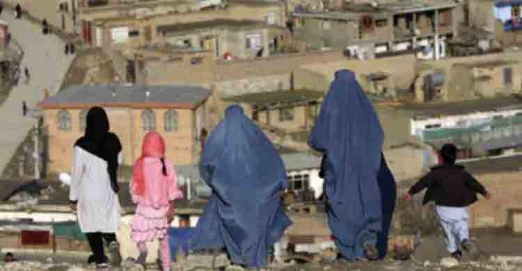 Taliban orders women to wear burqa in public