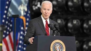 Biden tours anti-tank missile factory, urges billions for Ukraine