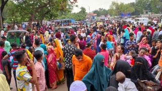 চিড়িয়াখানায় ঈদের দ্বিতীয় দিনে লাখো দর্শনার্থী