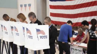 Polls open in crucial US midterm elections