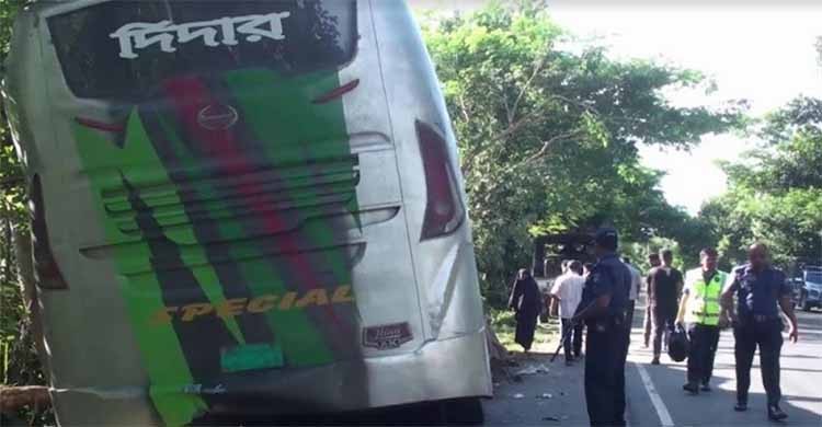 4 killed in Gopalganj road crash