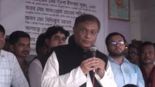 শুধু কথায় না, আওয়ামী লীগ মানুষের পাশে দাঁড়ায়: তথ্যমন্ত্রী