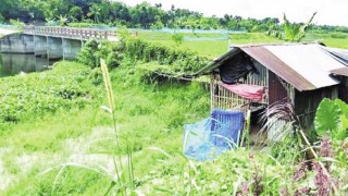 নতুন করে দখল হচ্ছে ভৈরব নদ