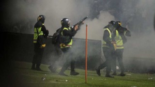 Death toll in riot at football match rises to 174