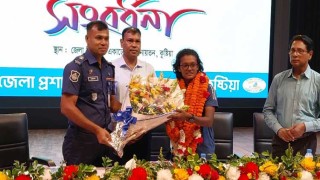 কুষ্টিয়ার মেয়ে সাফজয়ী নীলাকে দেওয়া হলো সংবর্ধনা