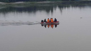 প্রত্যক্ষদর্শীদের বর্ণনায় যেভাবে ডুবেছিল নৌকাটি