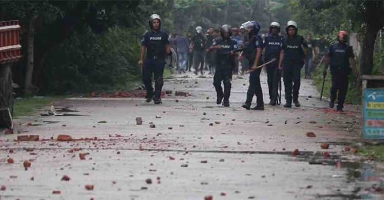 BNP activists clash with police in Kishoreganj: 50 injured