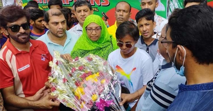 Skipper Sabina receives warm reception in Satkhira