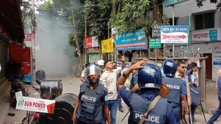 মানিকগঞ্জে পুলিশ-বিএনপি সংঘর্ষে আহত অন্তত ৫০